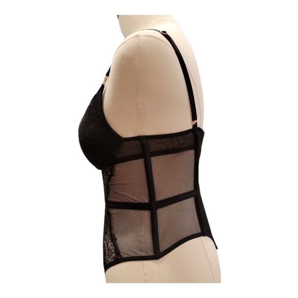 NWOT Victoria Secret Lace Teddy Small Black - Picture 2 of 5